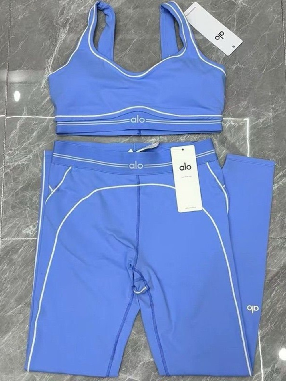 ALO Yoga Periwinkle Blue Piped Sports Bra & Leggings Set